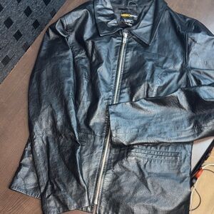 Women’s Metro Style  Black Leather Jacket size 10
